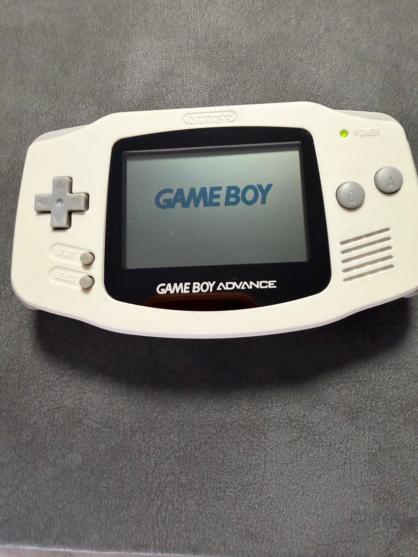 GAME BOY ADVANCE ARCTIC WHITE AGB-001